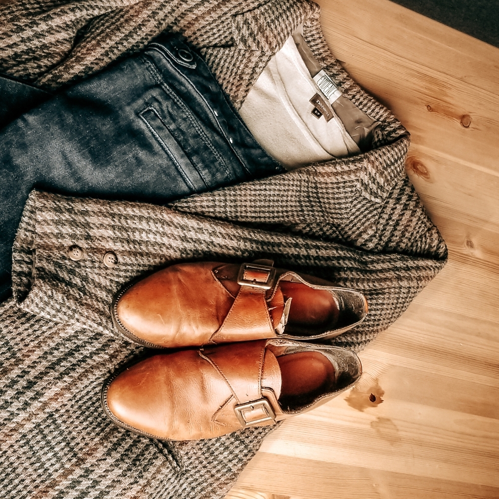 White mountain buckle oxfords